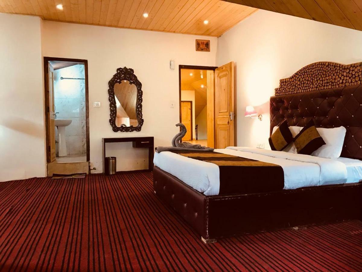 Hadimba Palace Manali Hotel Exterior photo